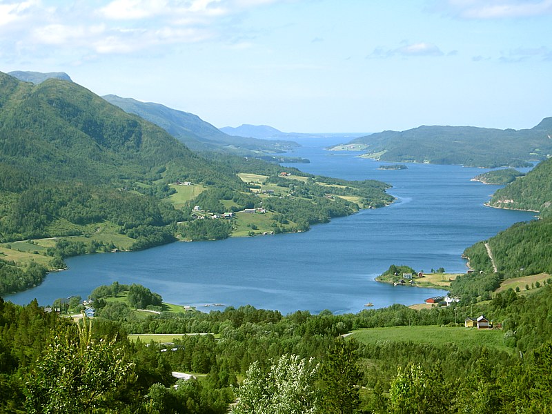 Граница Trondelag и More og Romsdal